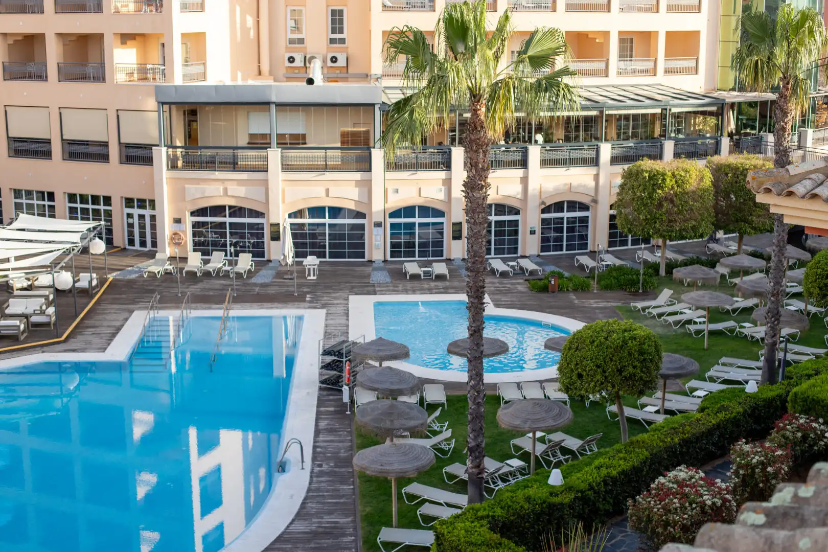Swimming pool of Apartments for rent in Islantilla  with Air Conditioner, Heating and Terrace