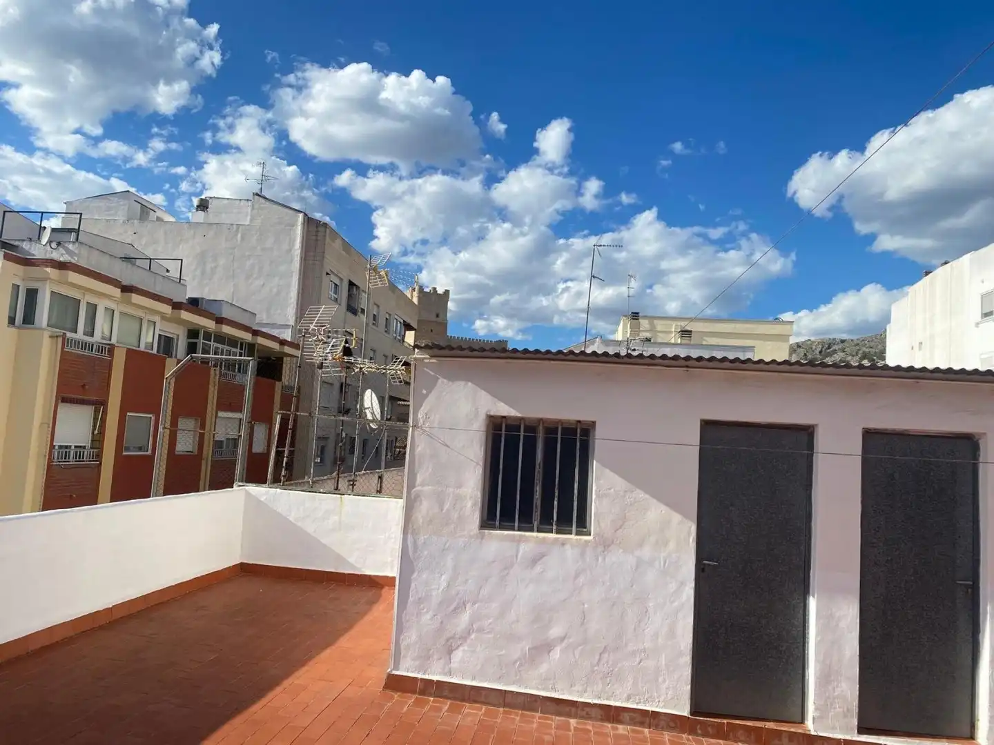 Vista exterior de Piso en venta en Villena con Balcón