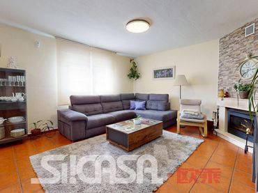 Adosado con jardín en venta en Parla Este