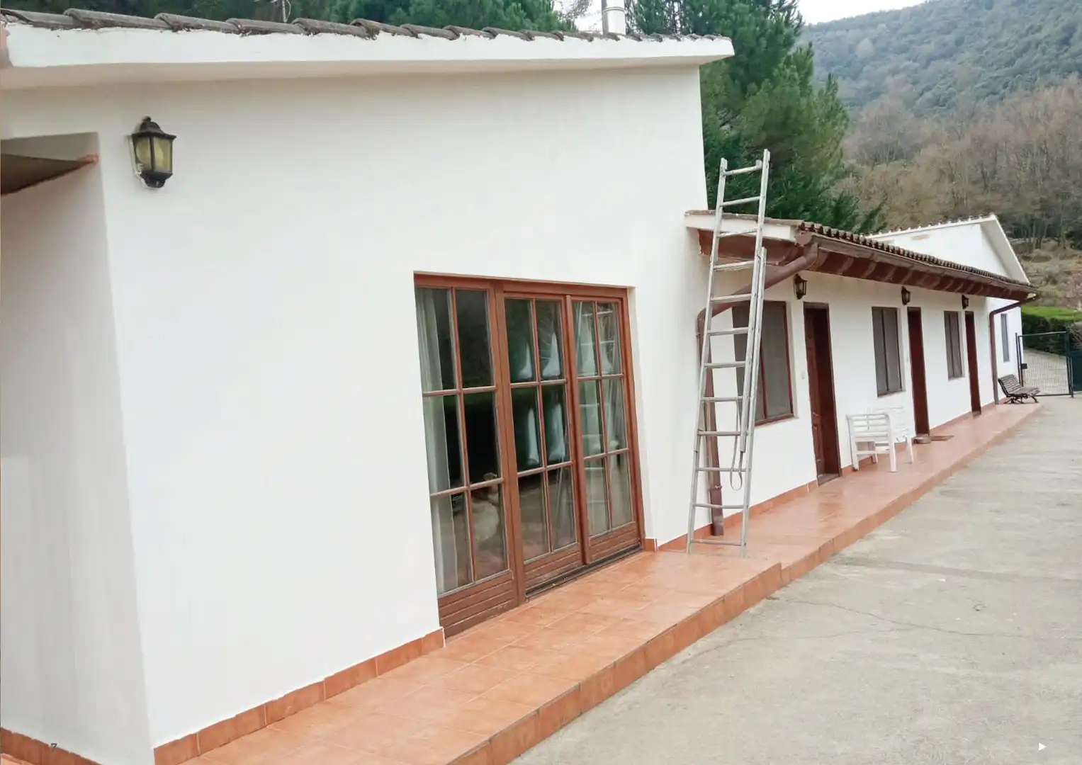 Vista exterior de Finca rústica en venda en Banyoles amb Calefacció, Jardí privat i Terrassa