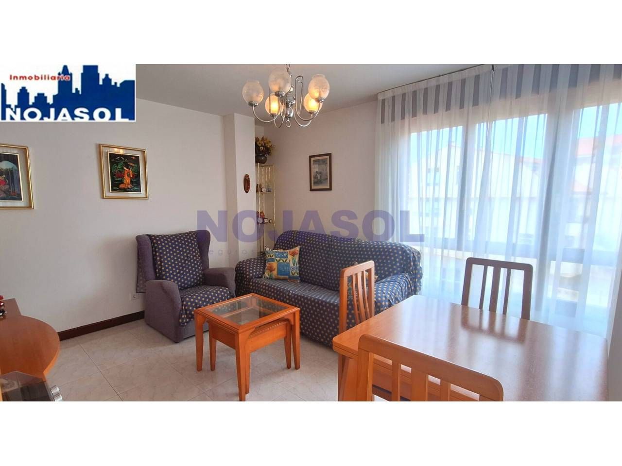 Sala d'estar de Apartament de lloguer en Noja amb Calefacció, Moblat i Balcó
