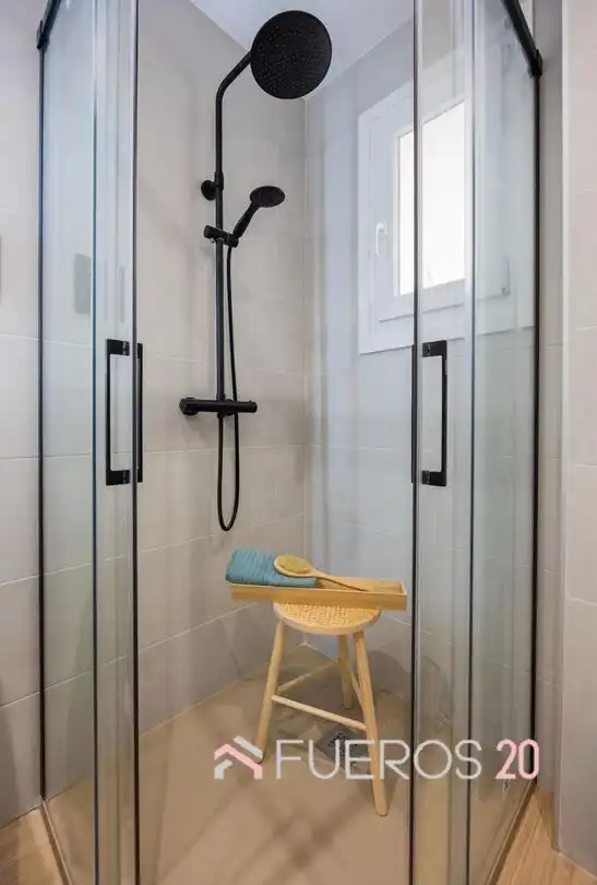 Baño de Piso en venta en Getxo  con Calefacción y Amueblado