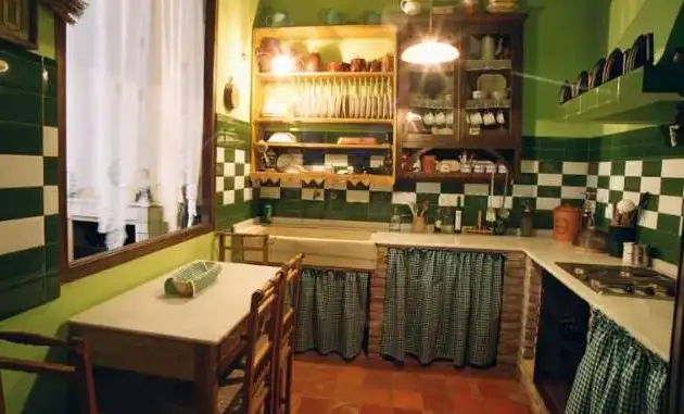 Cuina de Casa adosada en venda en Sobrescobio amb Calefacció i Moblat