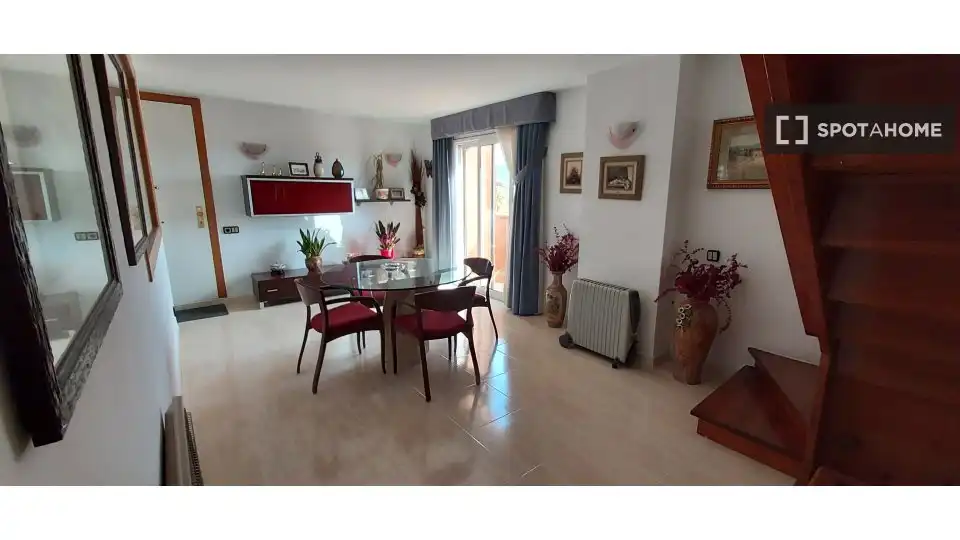 Esszimmer von Wohnung zur untervermieten in Sant Just Desvern mit Klimaanlage, Heizung und Terrasse