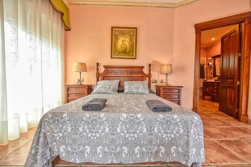 Habitación de Casa o chalet en venta en Alhaurín El Grande con Aire acondicionado, Calefacción y Terraza