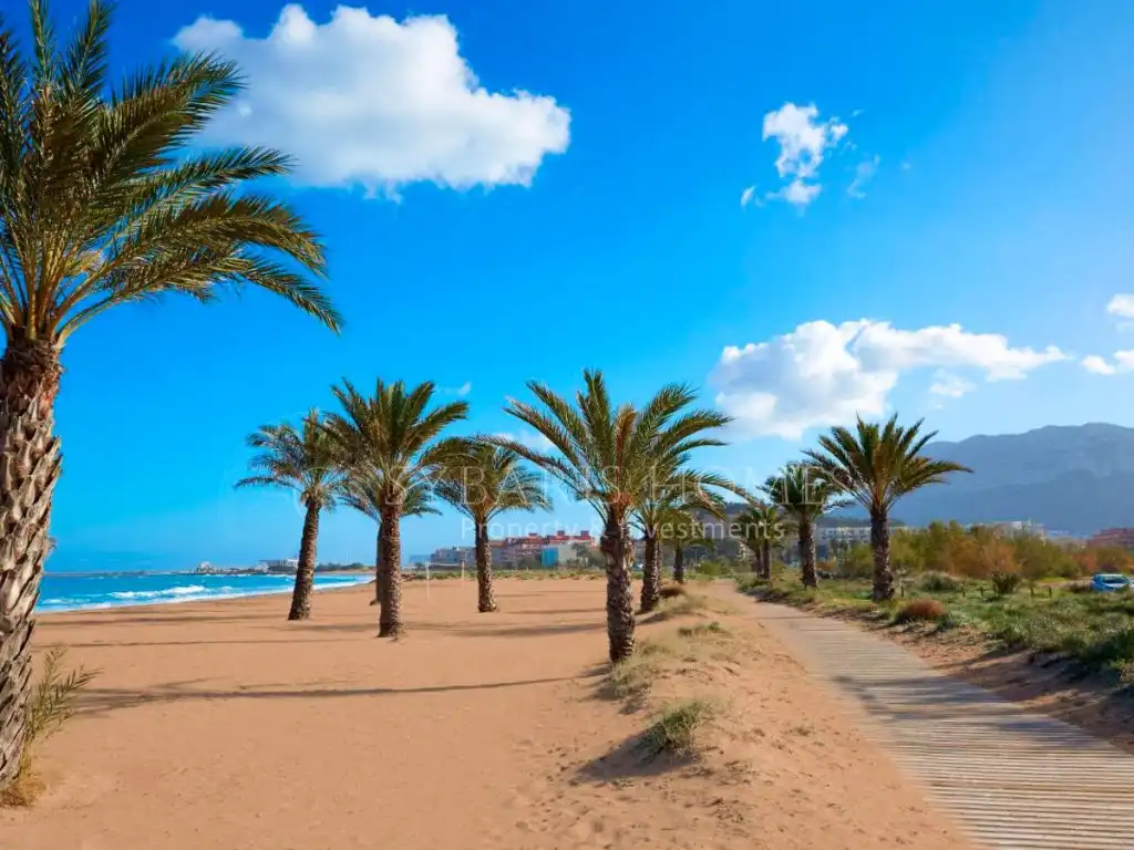 Exterior view of Houses for sale in Dénia