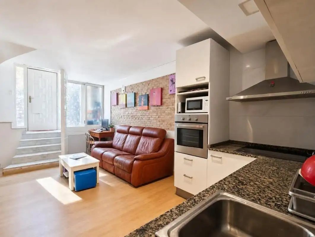 Sala d'estar de Dúplex en venda en Barcelona amb Aire condicionat, Calefacció i Terrassa