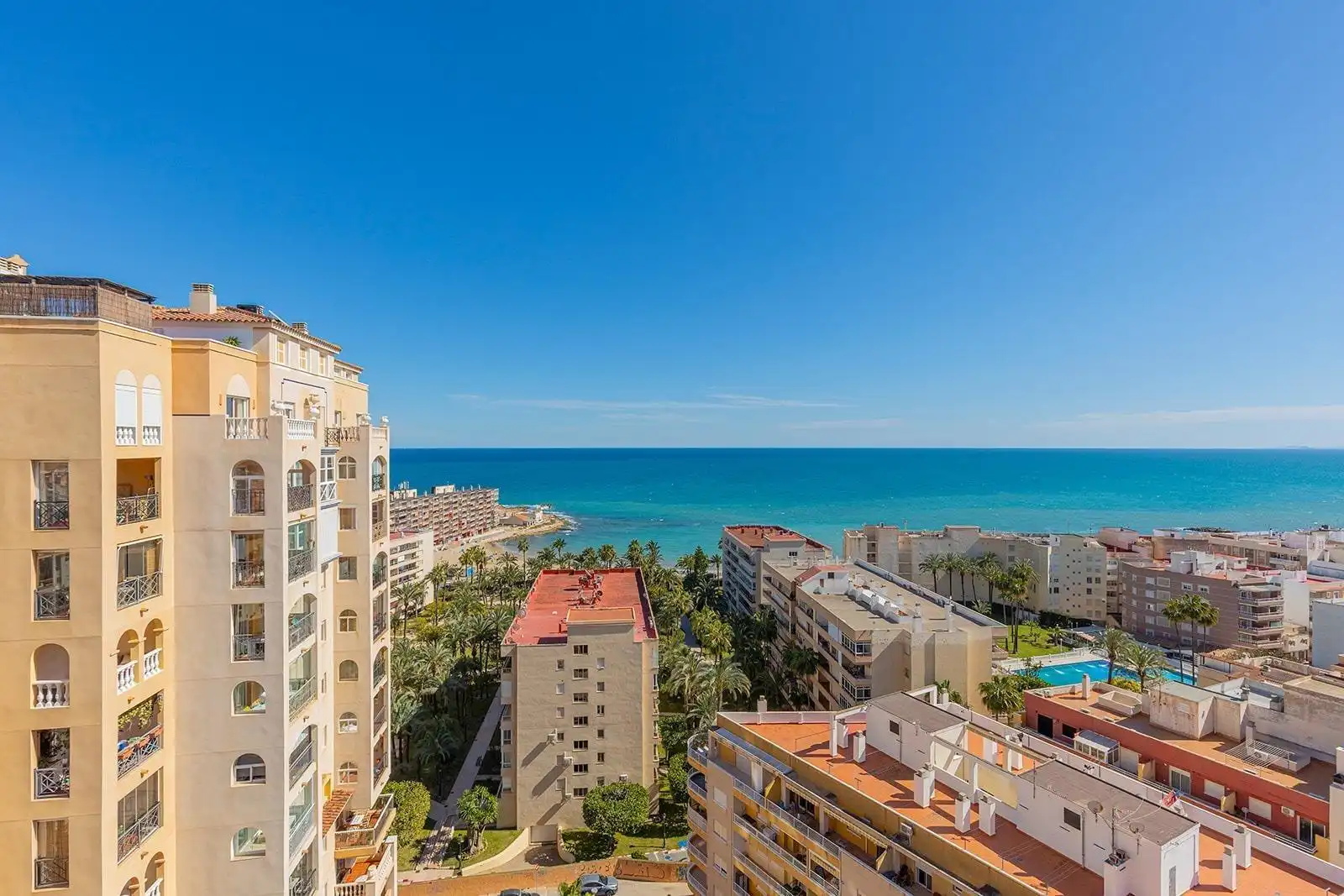 Apartament amb piscina en venda a Avenida Roentgen, imagen 3