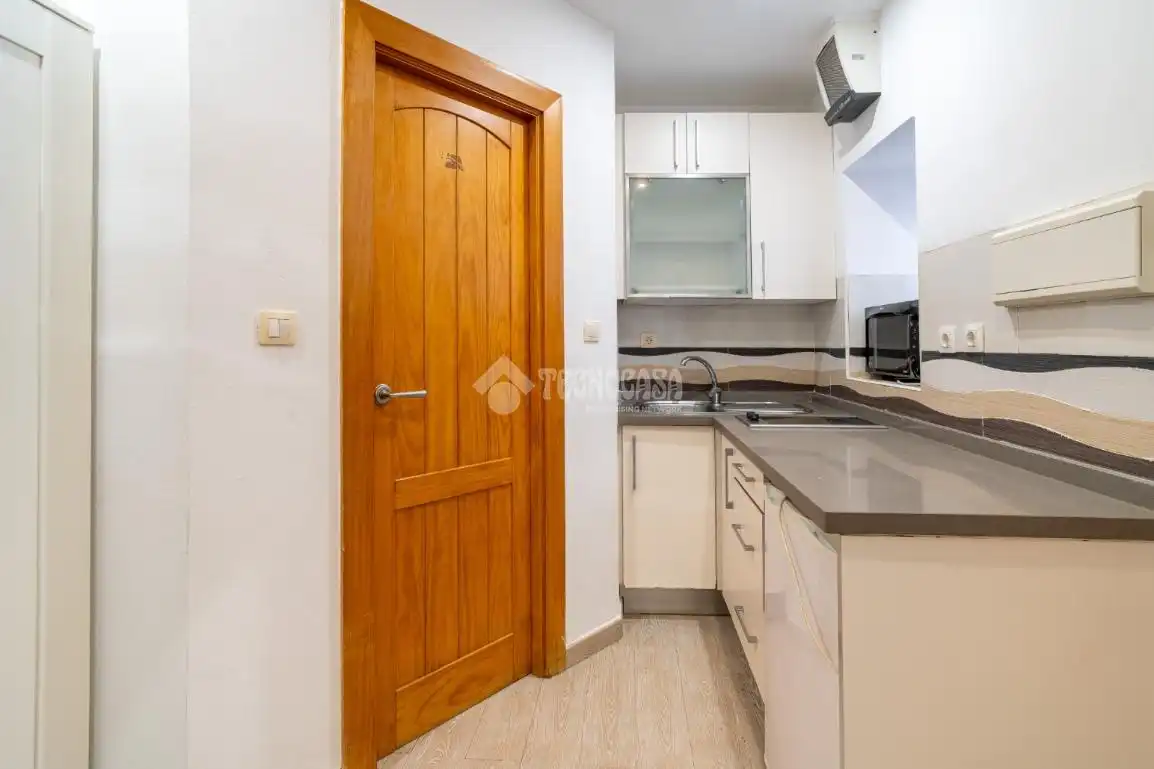 Cocina de Estudio en venta en Granada con Aire acondicionado