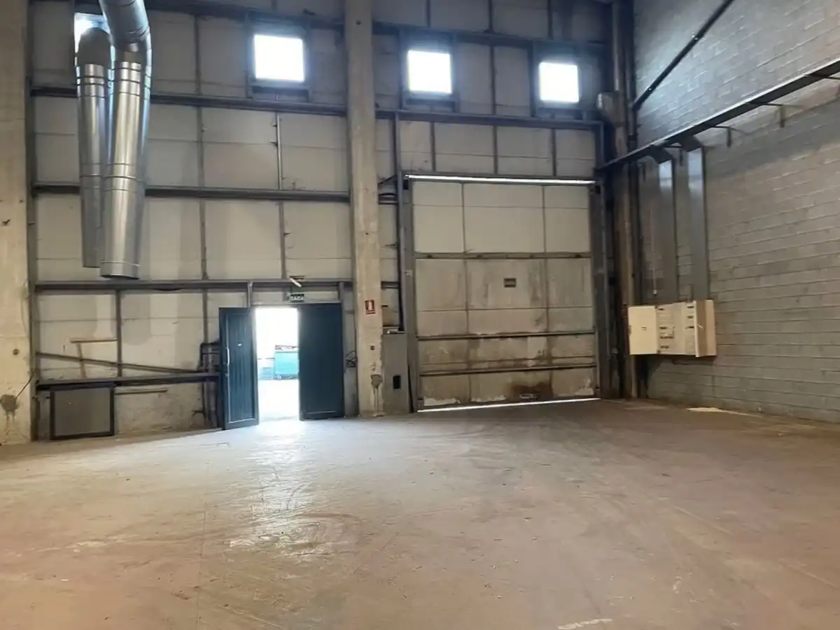 Nave industrial de alquiler en Cerceda