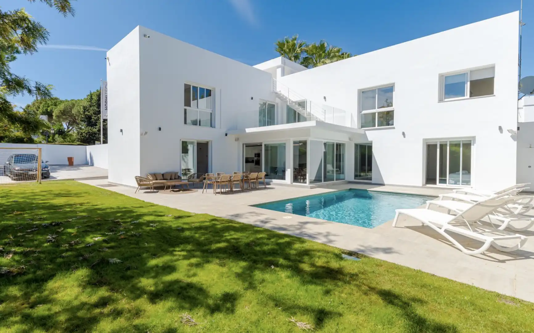 Villa con terrazza in vendita a Nueva Andalucía
