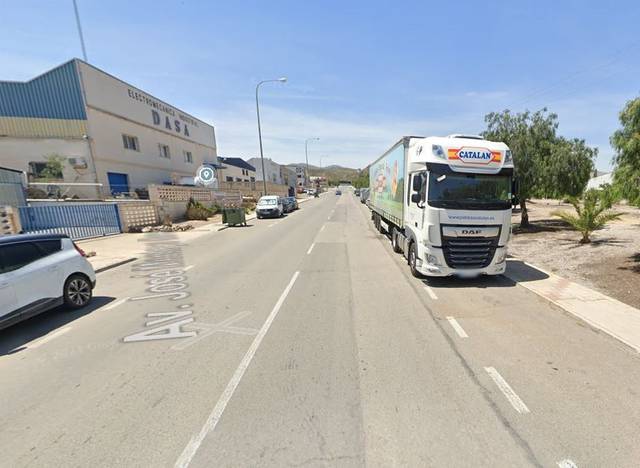 Nave industrial en Venta en Torrecilla