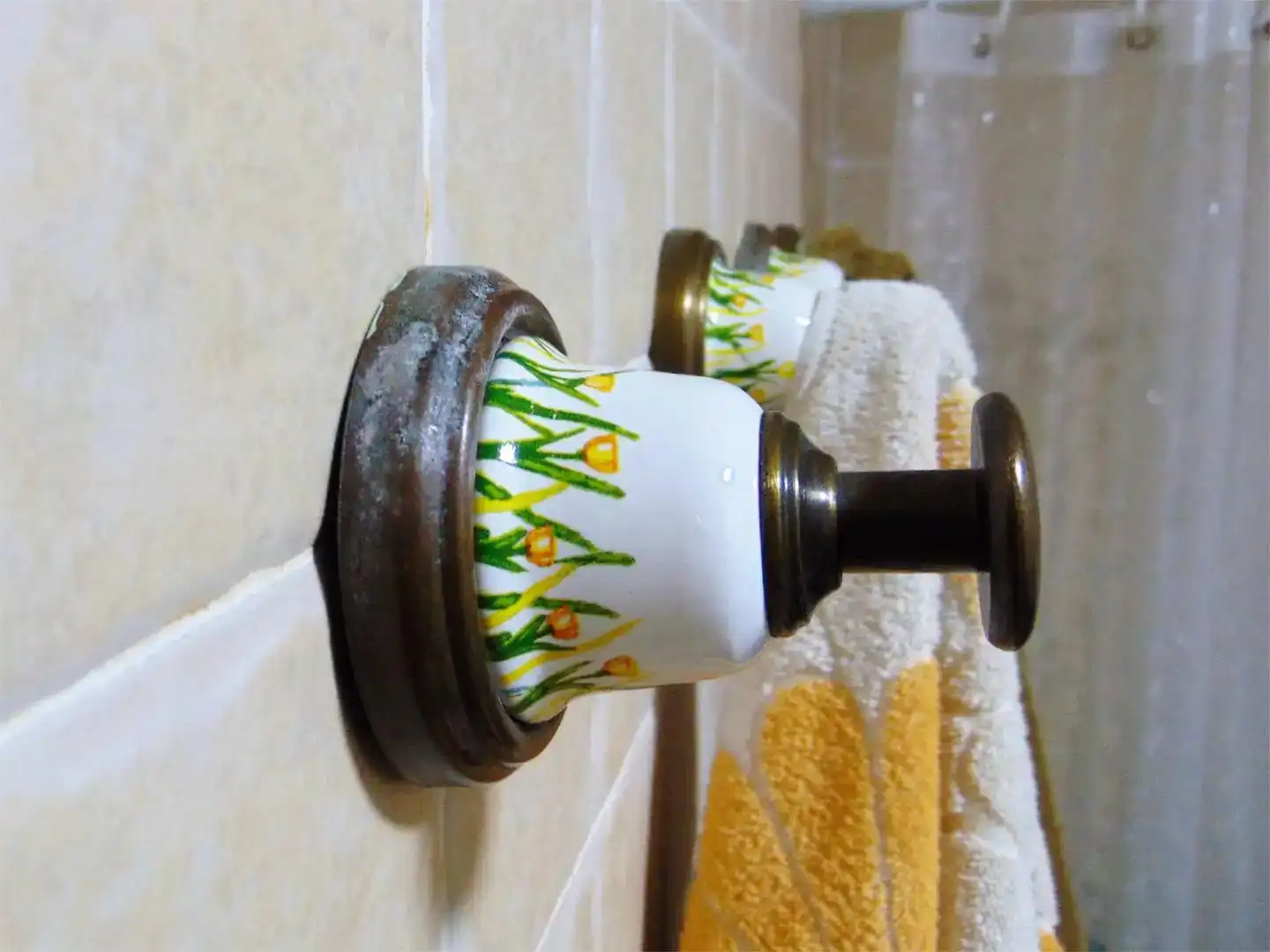 Baño de Piso en venta en Carataunas con Piscina y Amueblado