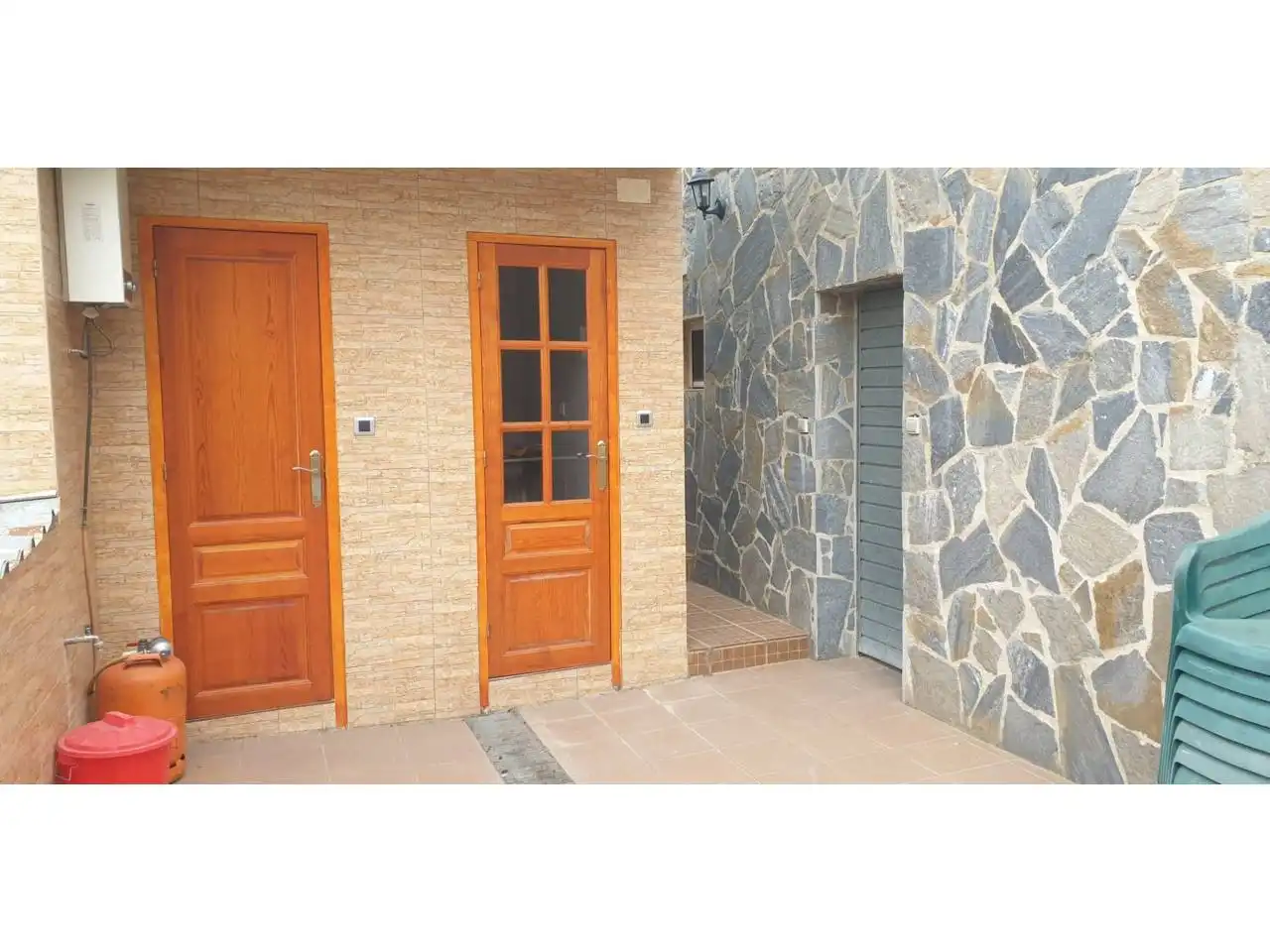 Vista exterior de Casa o chalet en venta en Rubí con Jardín privado, Terraza y Piscina