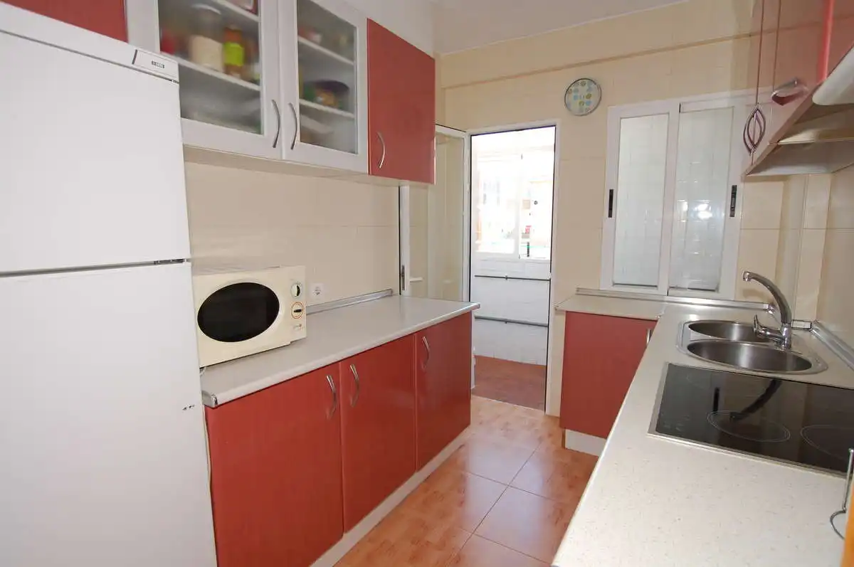 Cocina de Piso para compartir en Granada con Amueblado