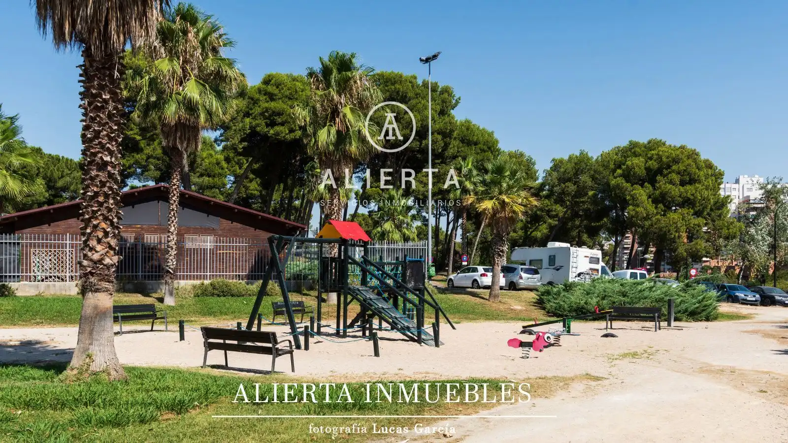 Vista exterior de Casa o chalet en venta en Zaragoza con Calefacción y Terraza
