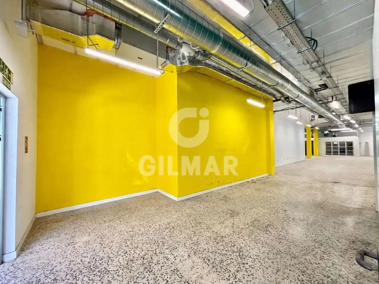 Local comercial en venda a Calle de Perez de Rozas