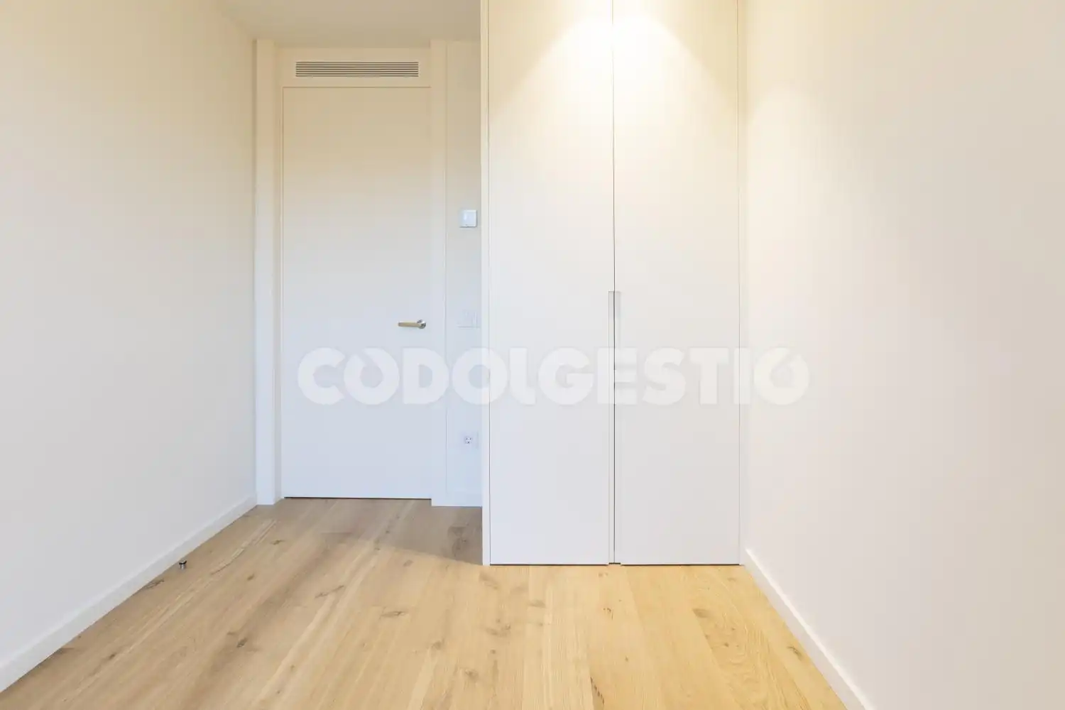 Flat for rent in Mossèn Gudiol, 9, Centre