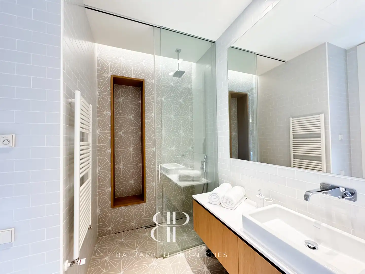 Badezimmer von Wohnung zur Miete in Barcelona mit Klimaanlage, Heizung und Möbliert