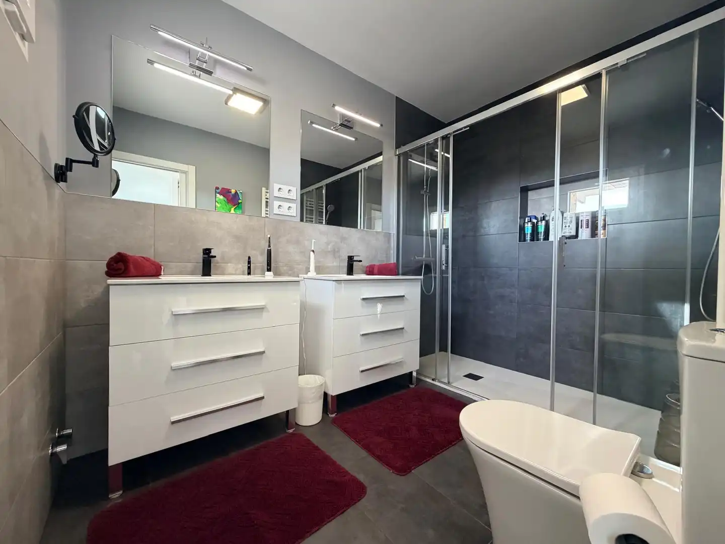 Bathroom of Houses for sale in Valdemorillo  with Air Conditioner, Heating and Private garden