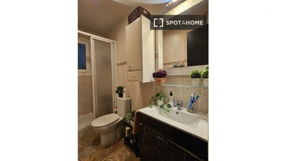 Bedroom of Flat for rent in L'Hospitalet de Llobregat  with Air Conditioner, Heating and Furnished