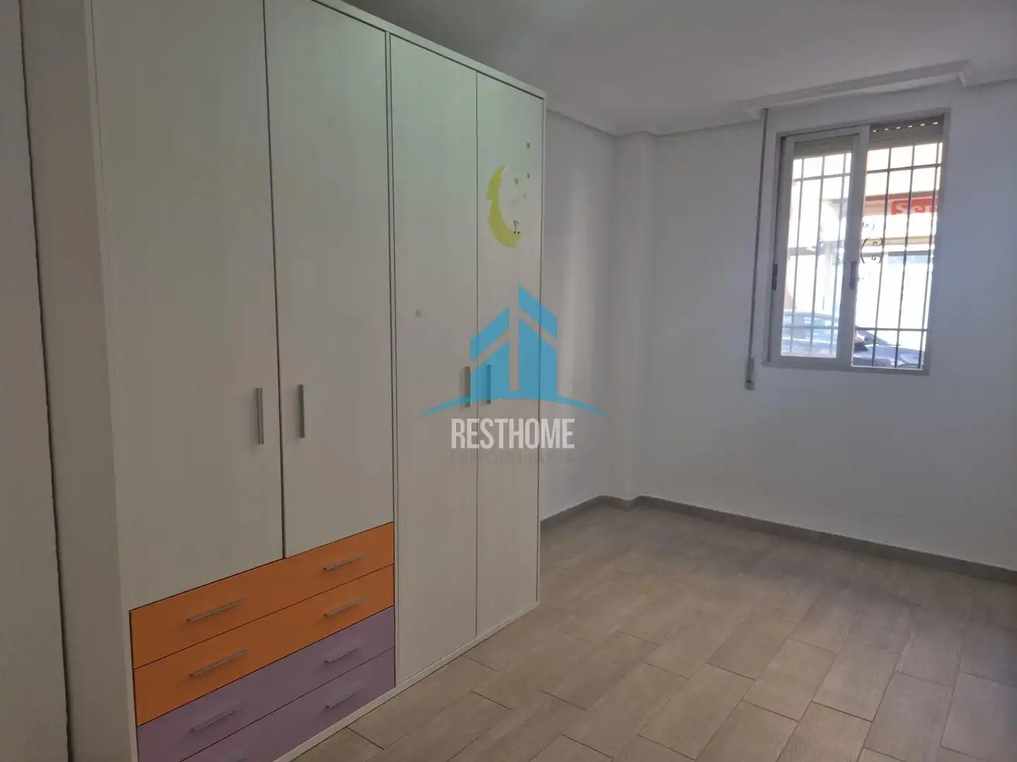 Dormitori de Casa o xalet en venda en Aldaia amb Terrassa, Traster i Balcó