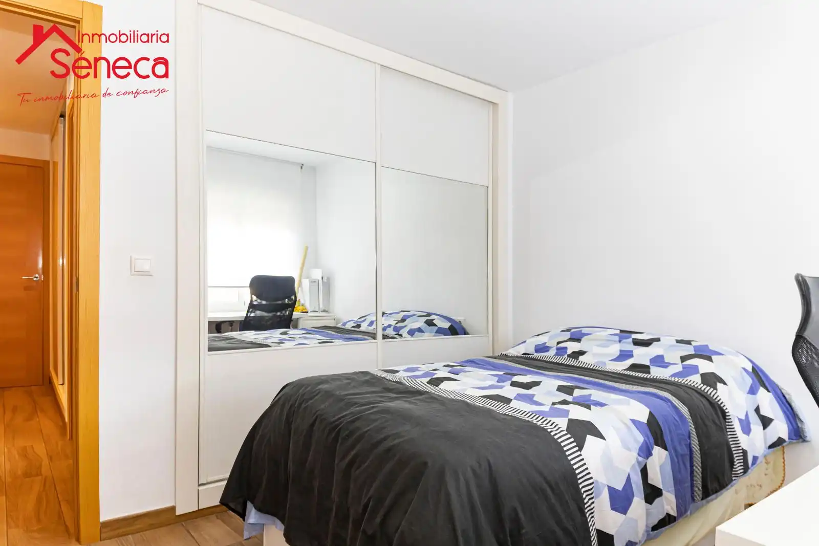 Bedroom of Flat for sale in Córdoba  with Air Conditioner, Heating and Terrace
