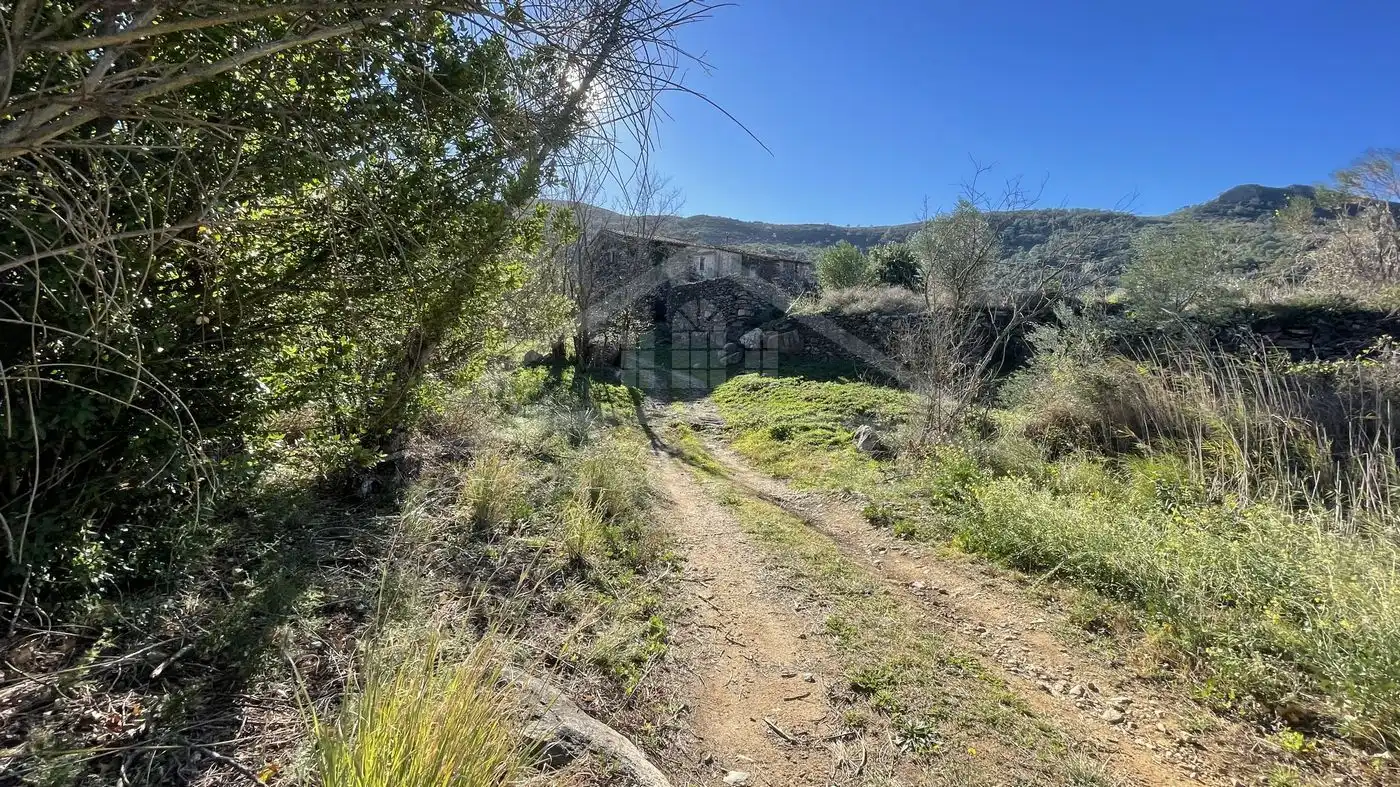 Finca rústica en venta en Vilajuïga