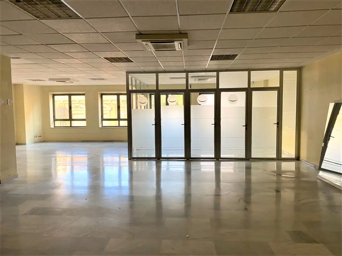 Oficina en venda en Valdepeñas amb Aire condicionat i Calefacció