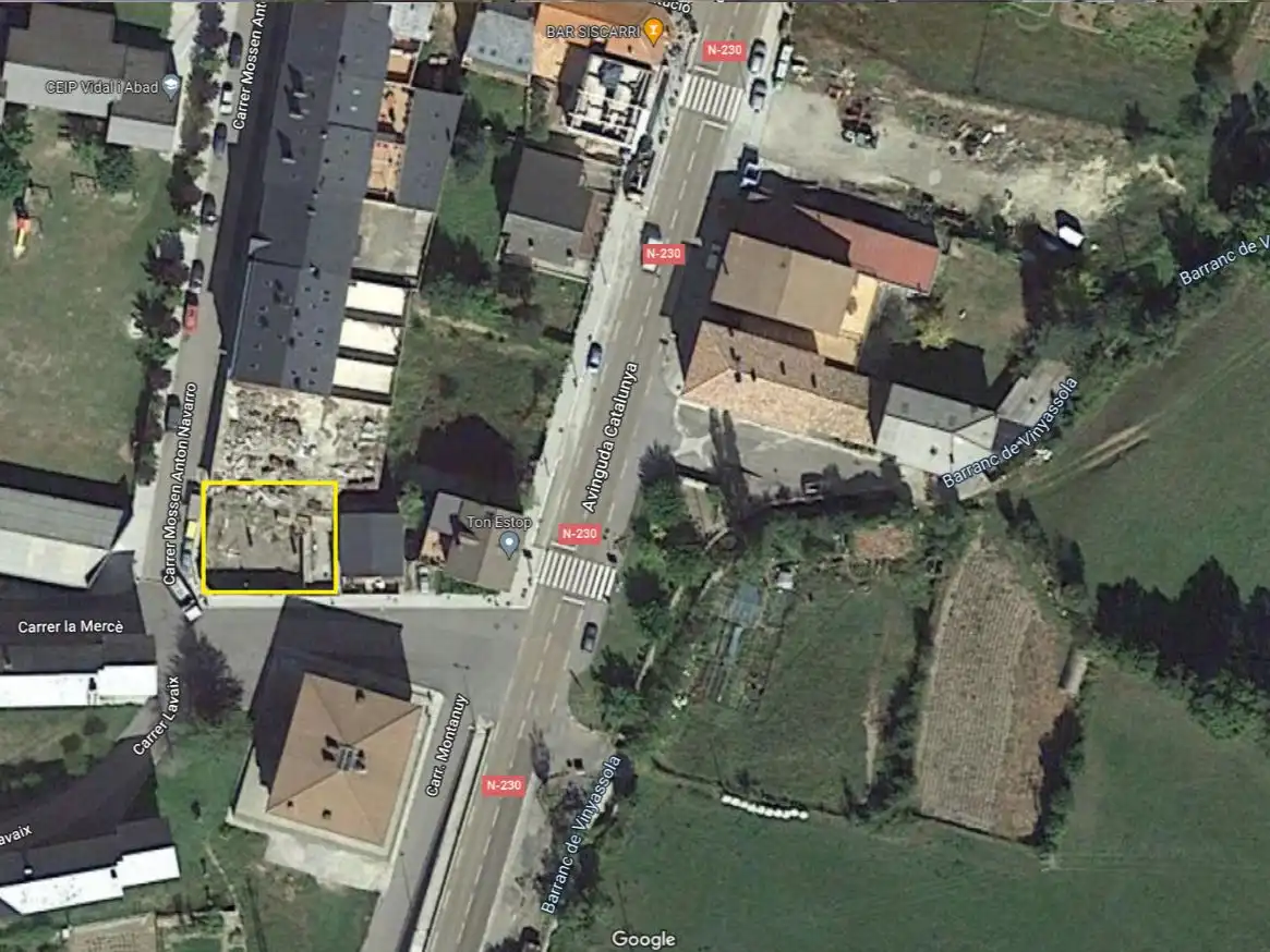 Terreni e lotti in vendita a Carrer nou 1