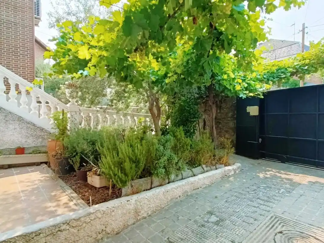 Detached house with garden for sale in calle joaquin jorge alarcon 23