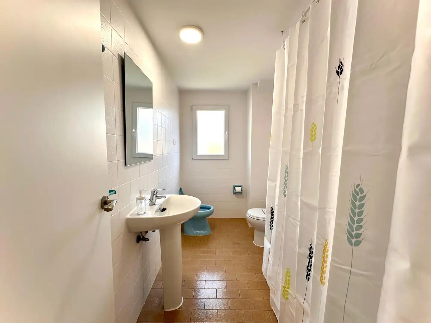 Room in Calle FRAY JUAN SANCHEZ COTAN, Cartuja