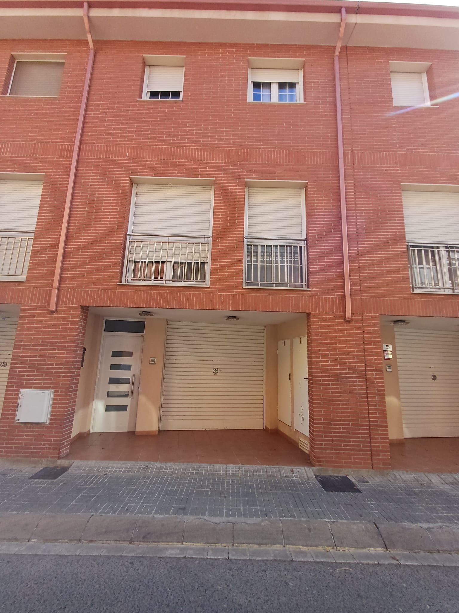 Exterior view of Single-family semi-detached for sale in Tortosa  with Air Conditioner, Heating and Private garden