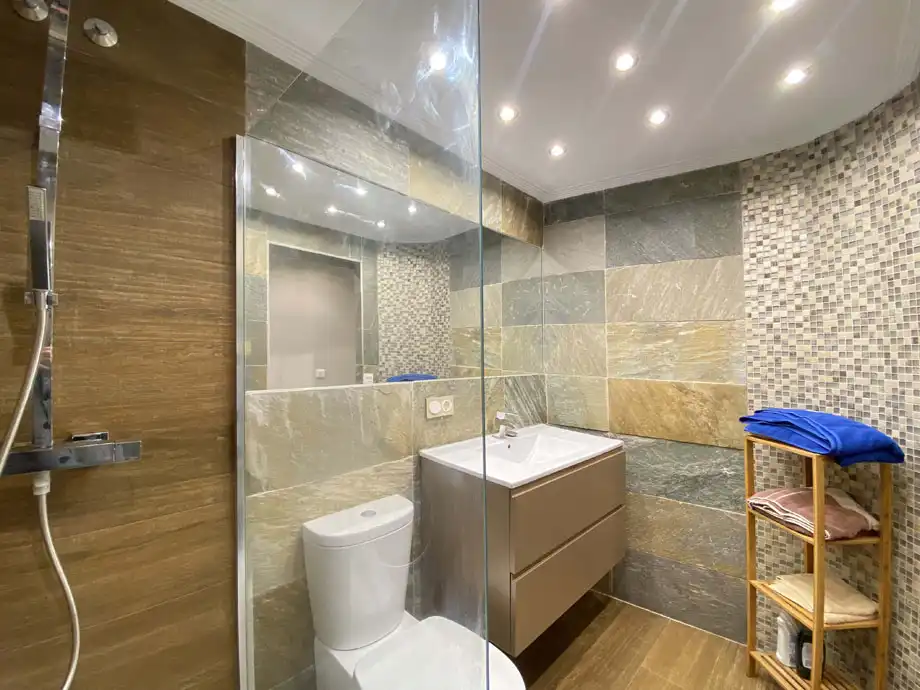 Bathroom of Flat for sale in Vitoria - Gasteiz  with Heating, Parquet flooring and Terrace