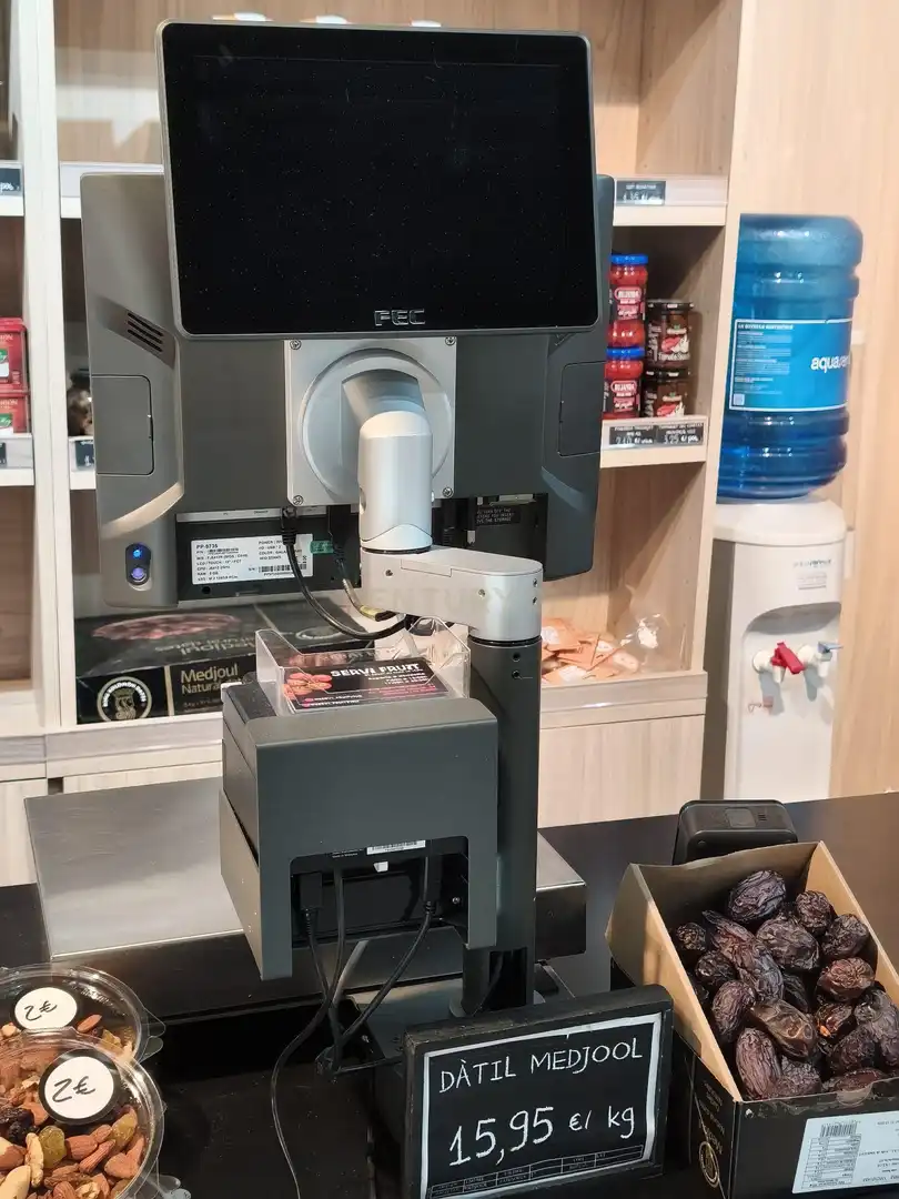 Local comercial en traspàs a Avinguda de Francesc Macià, 34, Vilanova i la Geltrú, Spain, imagen 4