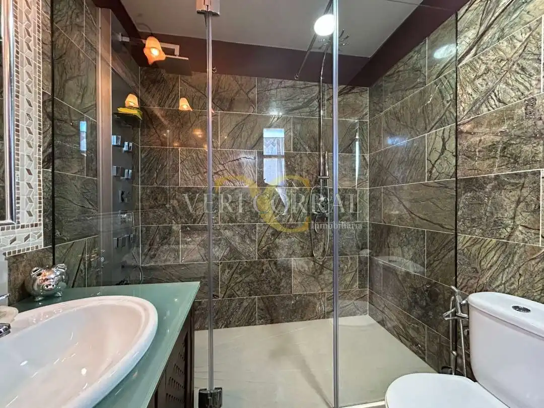 Baño de Casa o chalet en venta en Llanes con Calefacción, Jardín privado y Terraza
