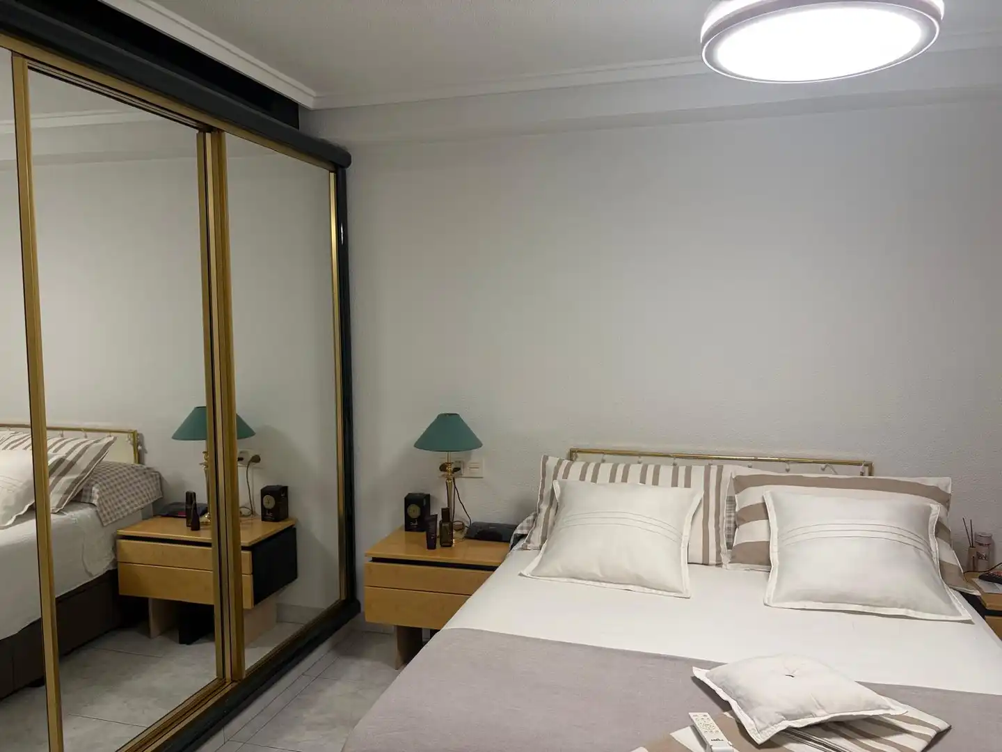 Habitación de Piso en venta en Villena con Horno, Balcón y Internet