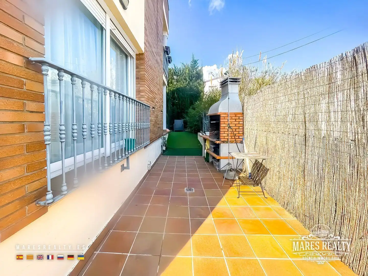 Terraza de Casa adosada en venta en Canet de Mar con Aire acondicionado, Calefacción y Jardín privado