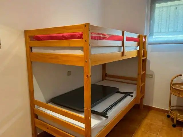 Habitación de Apartamento de alquiler en Castell d'Aro, Platja d'Aro i s'Agaró con Terraza, Amueblado y Lavadora