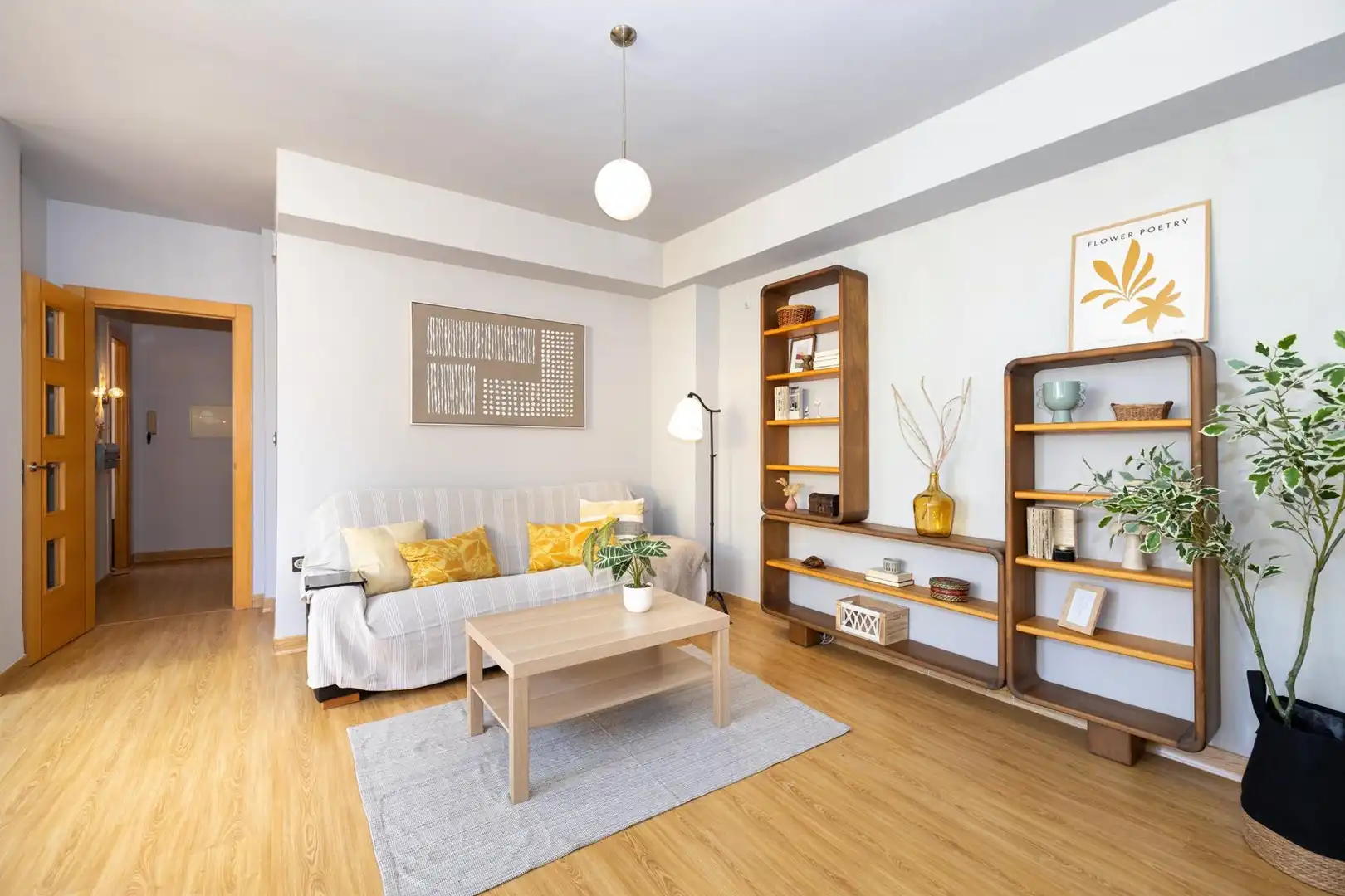 Sala d'estar de Dúplex en venda en Granada amb Aire condicionat i Terrassa