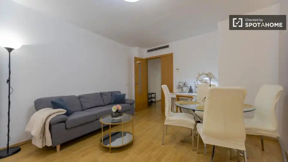 Appartamento con terrazza in affitto a Ciutat Vella, imagen 6