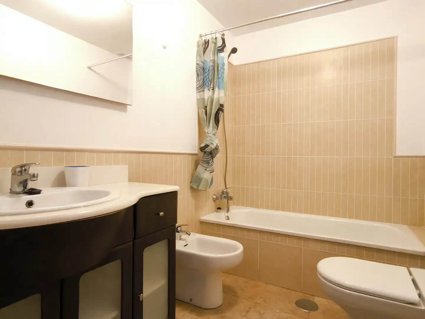 Baño de Apartamento de alquiler en Ayamonte con Terraza, Amueblado y Piscina comunitaria