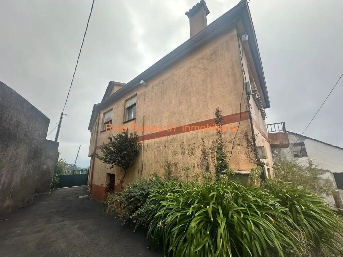 Exterior view of Houses for sale in Mos  with Terrace