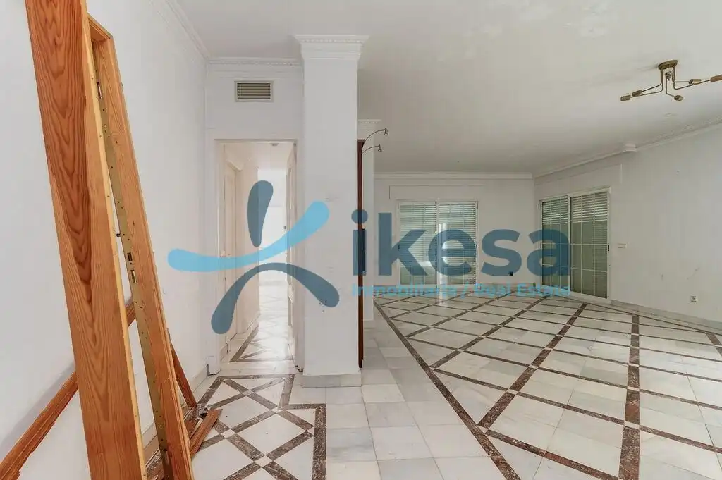 Dúplex en venda en Marbella amb Piscina comunitària