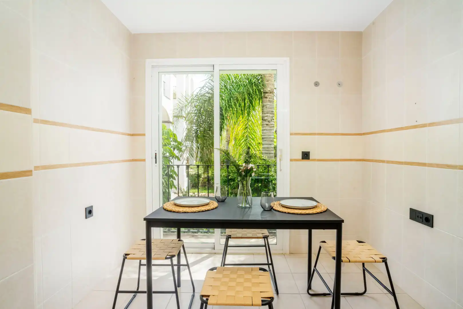 Menjador de Apartament en venda en Marbella amb Aire condicionat, Traster i Rentadora