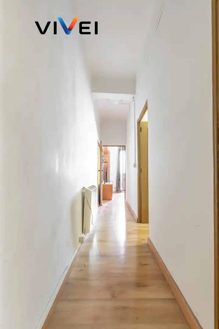 Piso en venta en Madrid con Calefacción y Balcón