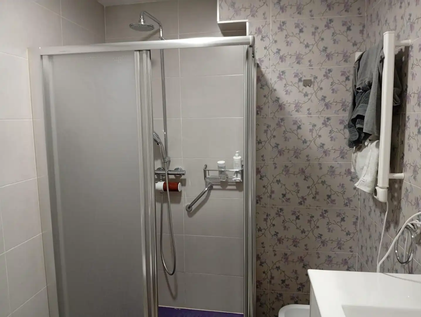 Baño de Piso en venta en Garrucha con Aire acondicionado, Parquet y Terraza