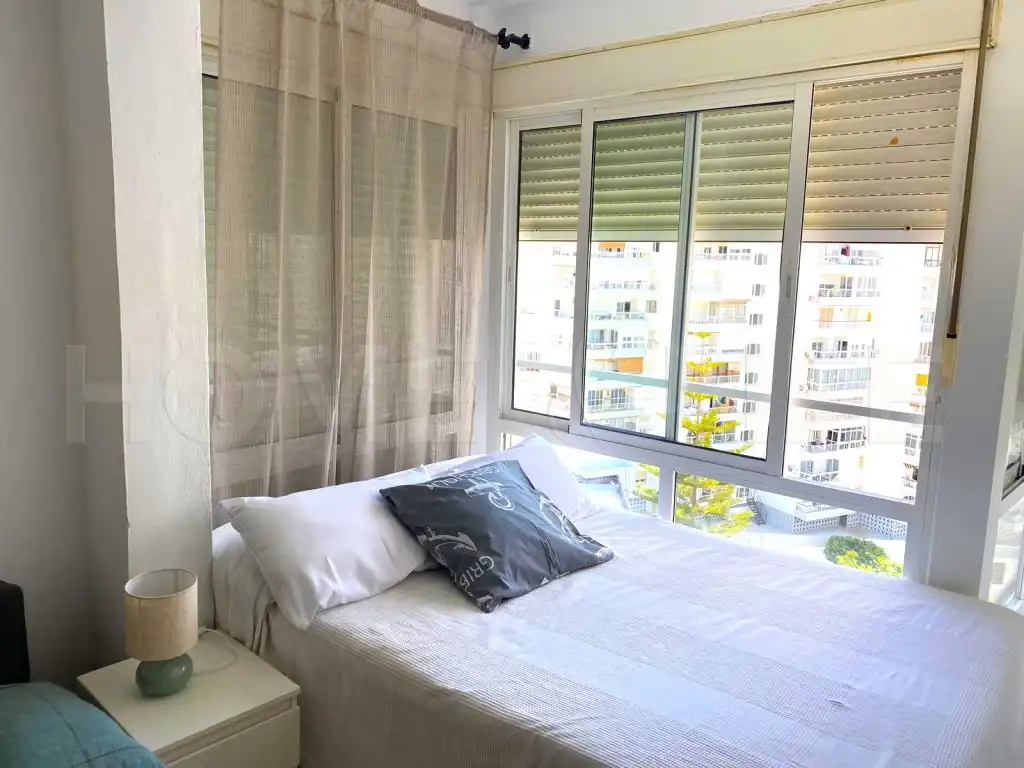 Habitación de Estudio de alquiler en Benalmádena con Piscina y Amueblado