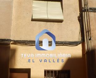 Vista exterior de Casa adosada en venda en Santa Coloma de Gramenet
