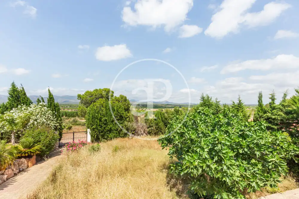 Casa o xalet en venda en La Pobla de Vallbona amb Aire condicionat, Calefacció i Jardí privat
